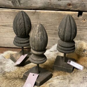 Ornament op statief dark grey look