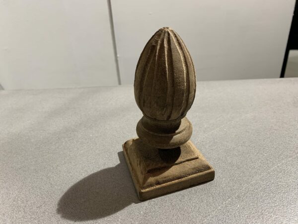 Pinakel houtskleur klein