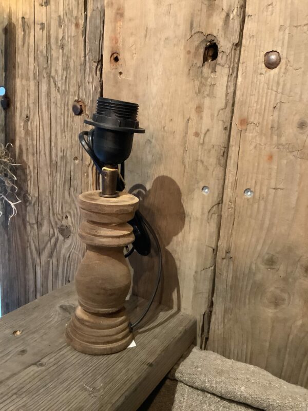 Houten lampenvoet